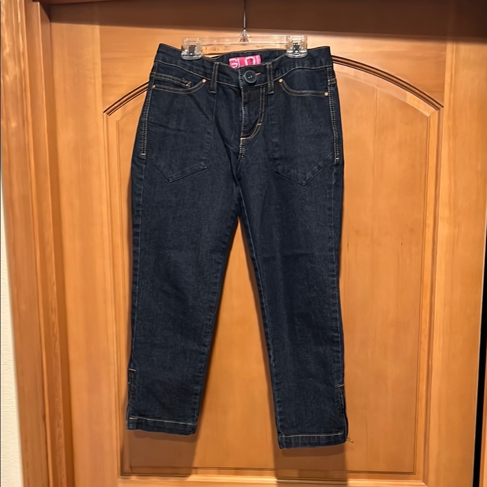 GLO Jeans Blue Capri Denim